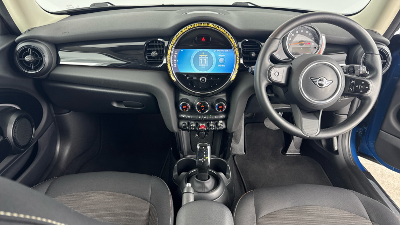 MINI Hatchback 1.5 Cooper Classic 3dr Auto Petrol Hatchback